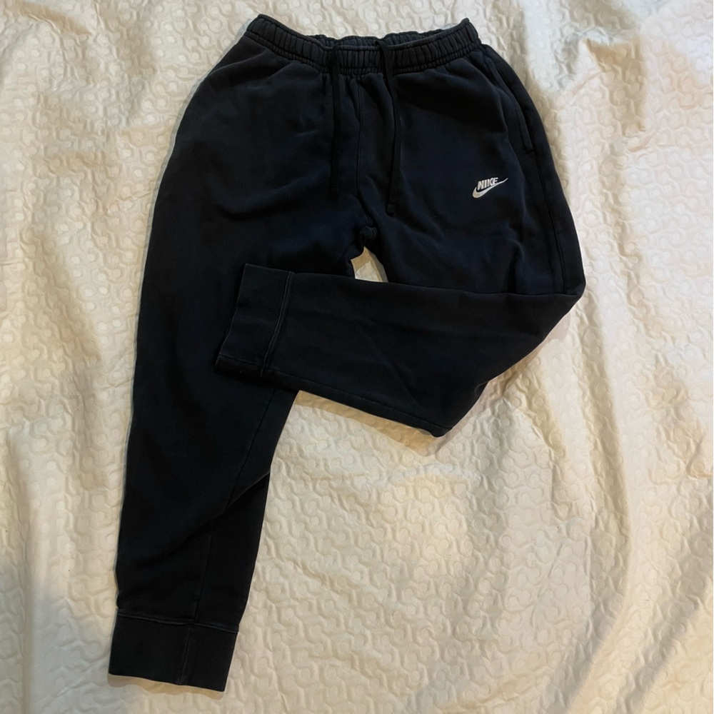 Classic Everyday Black Nike Sweatpants/ Joggers